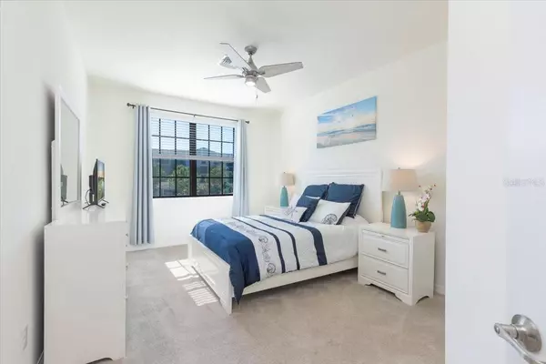 Bradenton, FL 34211,17713 GAWTHROP DR #102