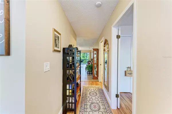 Sarasota, FL 34231,5341 LAKE ARROWHEAD TRL #11