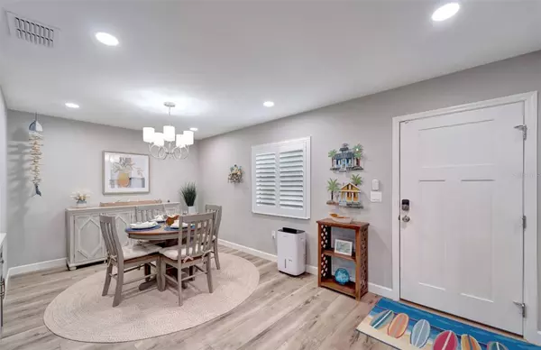 Sarasota, FL 34231,3546 AUBURN CT #240