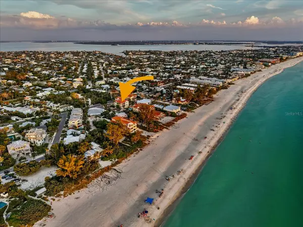 Holmes Beach, FL 34217,7316 GULF DR #8