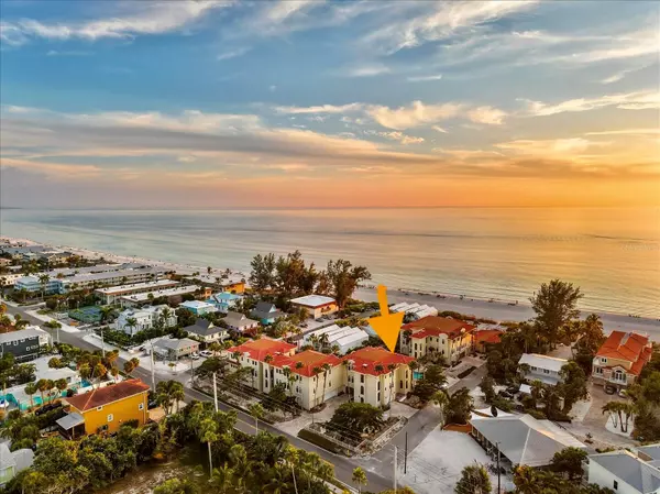 Holmes Beach, FL 34217,7316 GULF DR #8