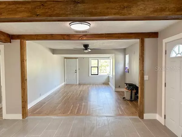 Nokomis, FL 34275,111 AVENIDA DE LA ISLA