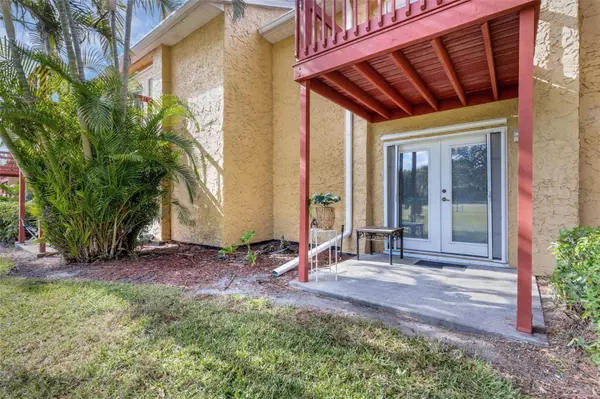 Sarasota, FL 34232,1737 PARAKEET WAY #608