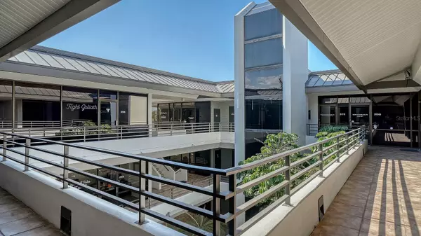 Sarasota, FL 34231,2477 STICKNEY POINT RD #57-60