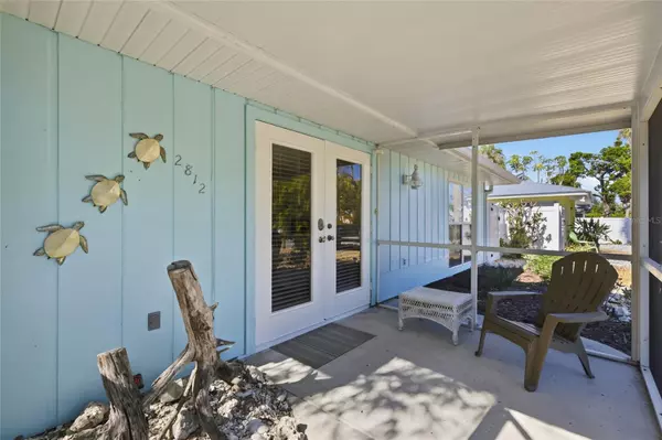 Holmes Beach, FL 34217,2812 AVENUE B