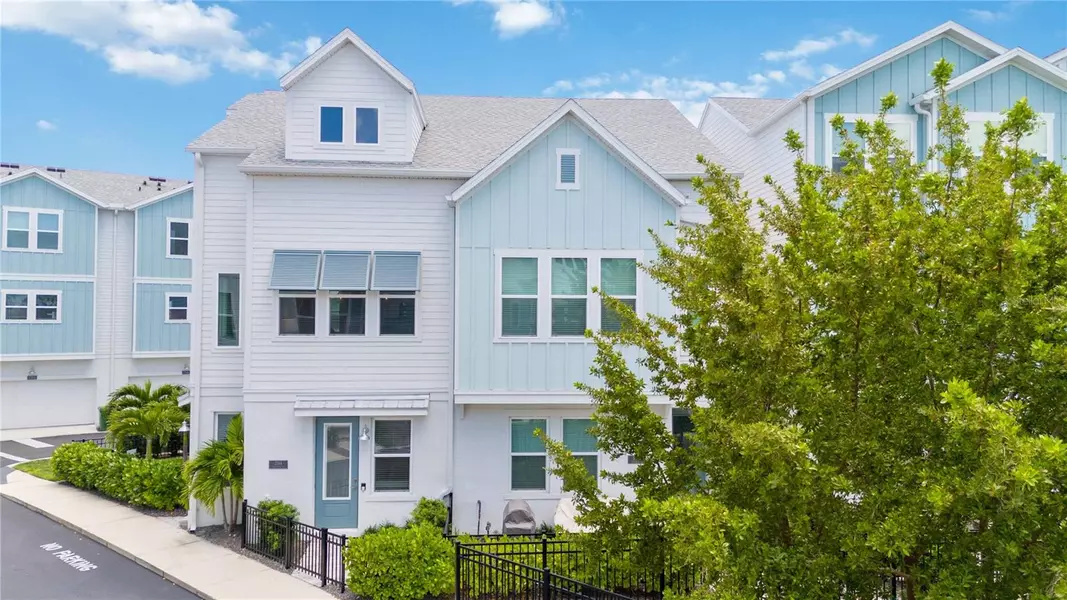 2344 LINDSTROM ST, Sarasota, FL 34237