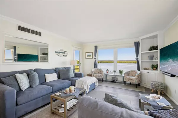 Longboat Key, FL 34228,4440 EXETER DR #206