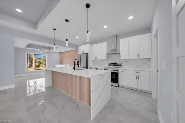 Lehigh Acres, FL 33971,3315 16TH ST W