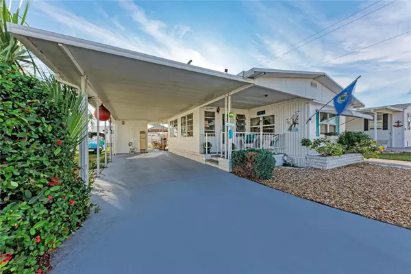 Bradenton, FL 34210,10315 CORTEZ RD W #17J