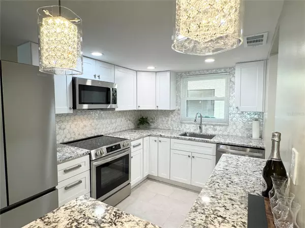 Largo, FL 33770,1100 E BAY DR #3