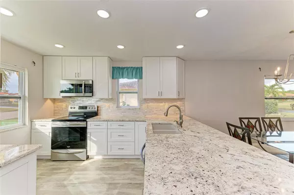 Bradenton, FL 34207,6429 RENSSALAER DR