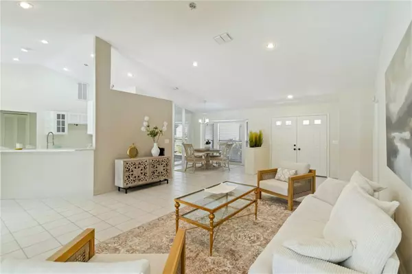 Palmetto, FL 34221,5206 WOODLAWN CIR E