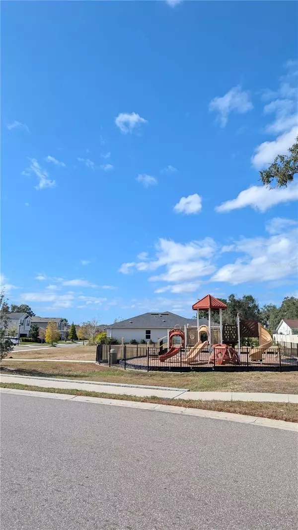 Seffner, FL 33584,9235 FREEDOM HILL DR