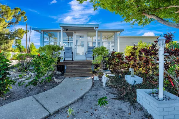 Bradenton, FL 34209,2107 PALMA SOLA BLVD #1