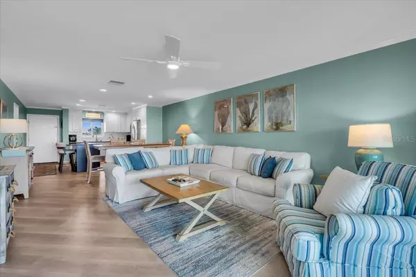 Sarasota, FL 34242,757 BEACH RD #310