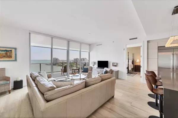 Sarasota, FL 34236,1155 N GULFSTREAM AVE #802