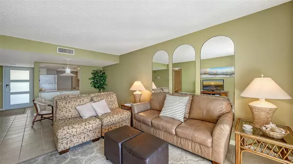 Longboat Key, FL 34228,2045 GULF OF MEXICO DR #M1-410