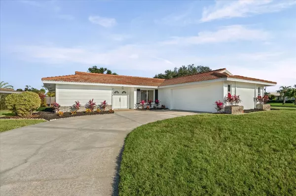 Sarasota, FL 34239,3535 VILLAGE GREEN DR