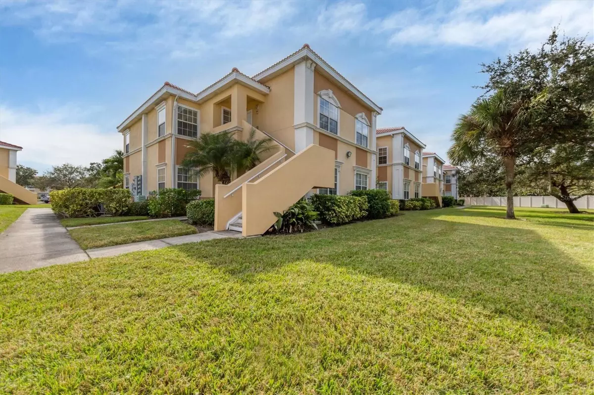 Sarasota, FL 34237,1185 VILLAGIO CIR #208