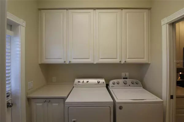 Sarasota, FL 34232,6004 MADRANO DR