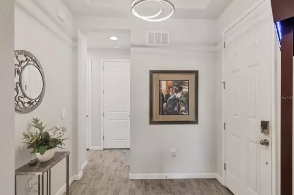 Sarasota, FL 34238,8733 RAIN SONG RD