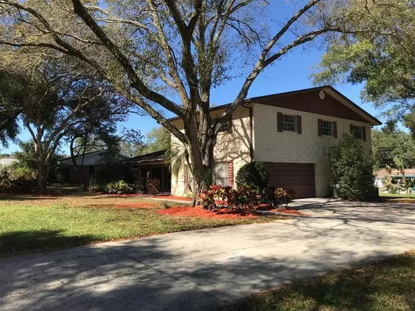 Lakeland, FL 33813,904 WOODMONT LN