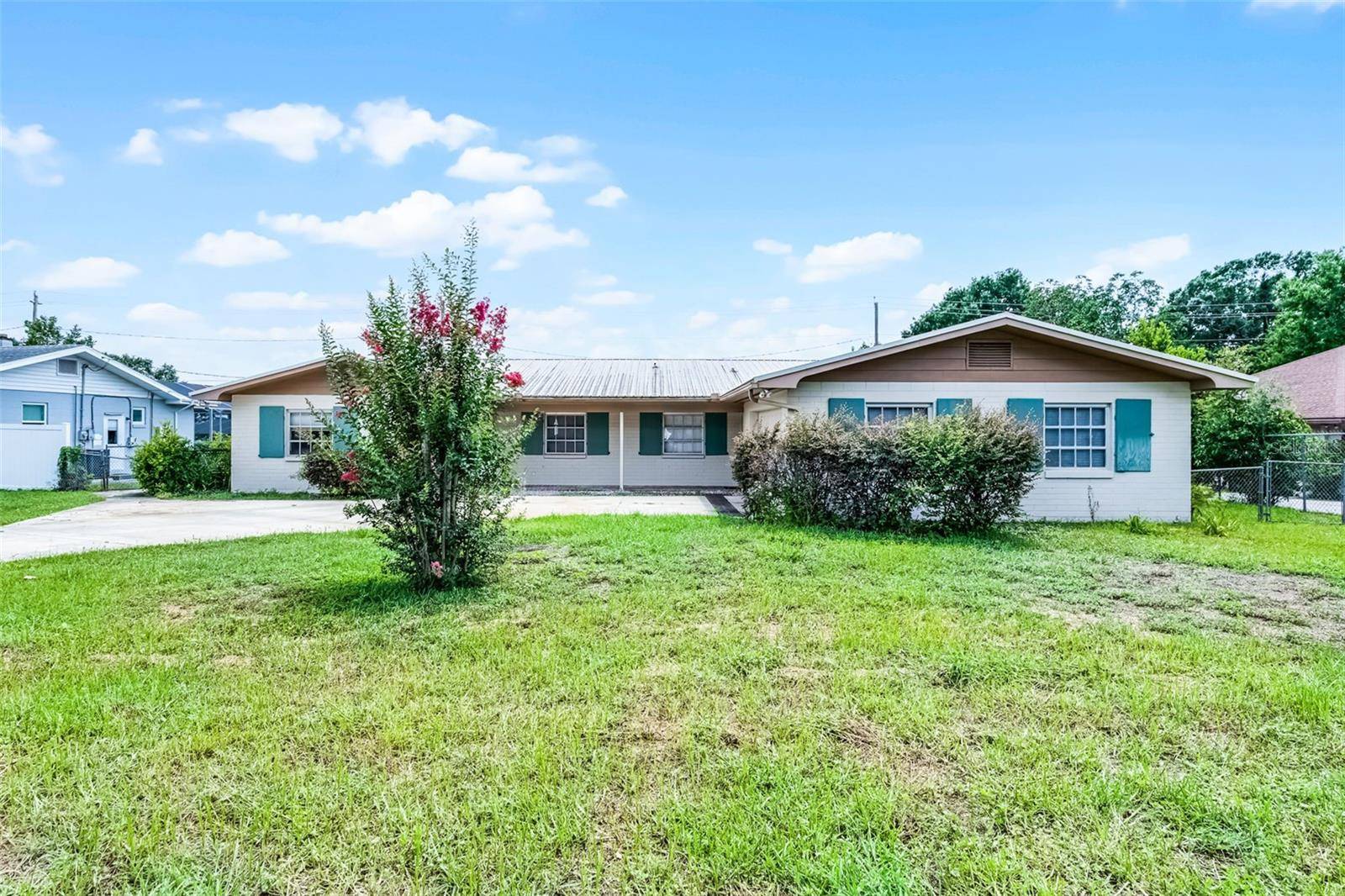 900 HOWARD TER NW, Winter Haven, FL 33881