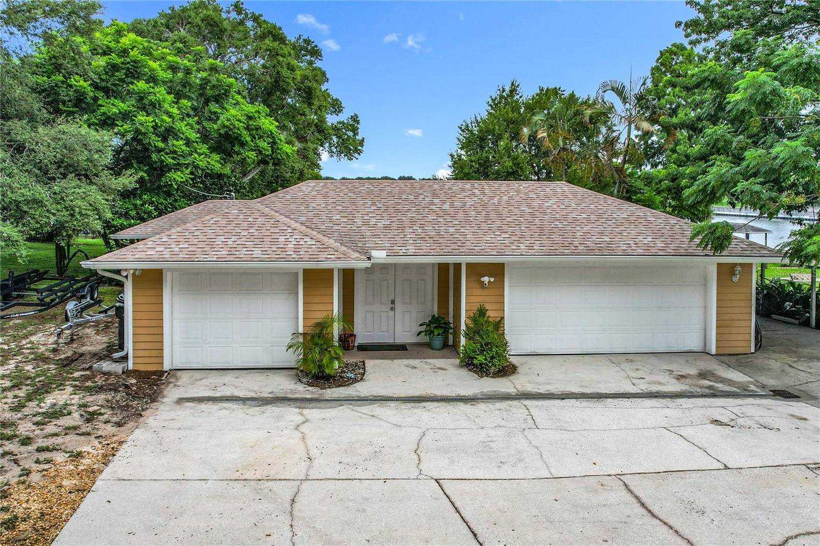 125 LAKE ROY DR, Winter Haven, FL 33884