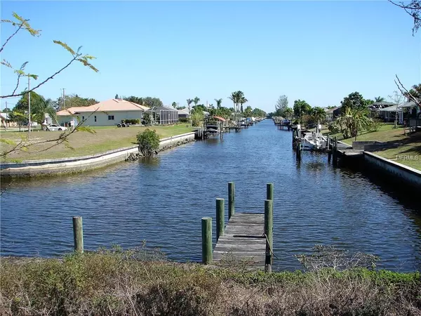 1519 SE 11TH AVE, Cape Coral, FL 33990