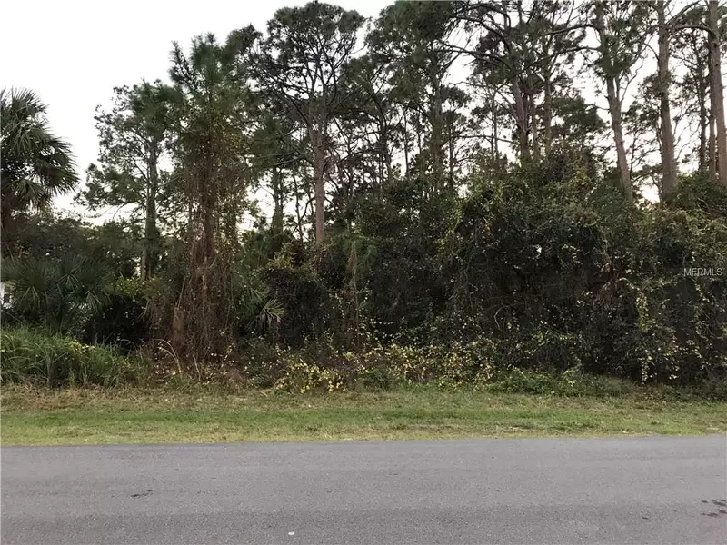 FLAMLAU AVE, North Port, FL 34287