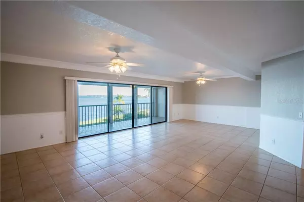 Punta Gorda, FL 33950,1601 PARK BEACH CIR #112 / 2