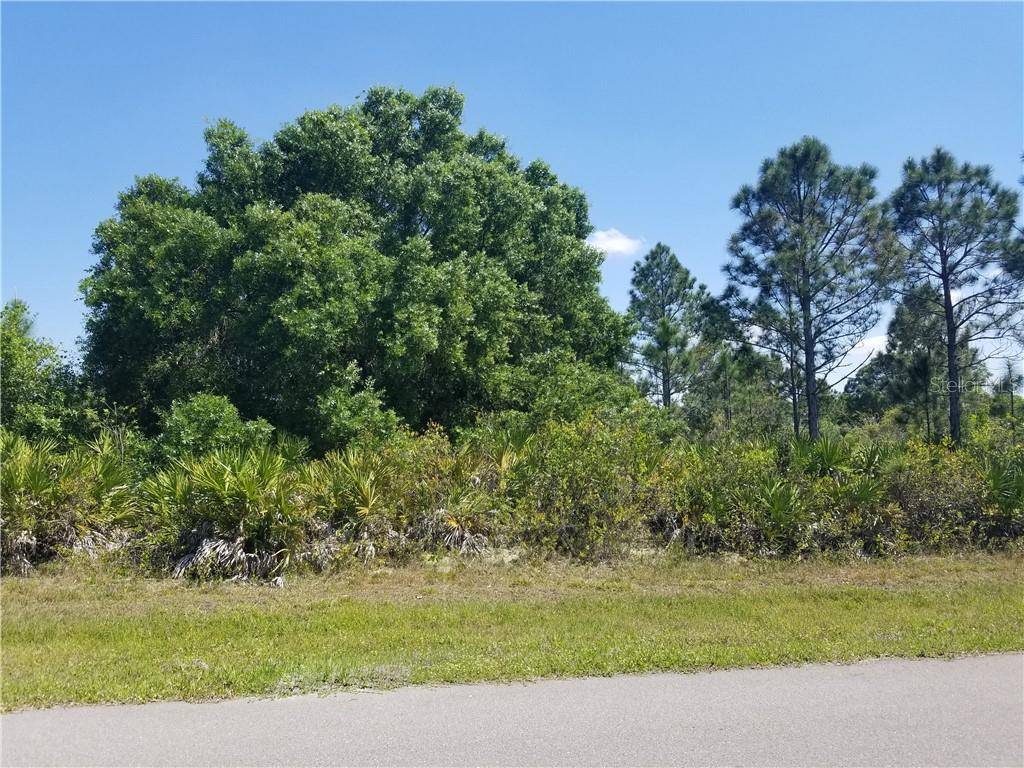 102 HOLLOMAN ST, Port Charlotte, FL 33954