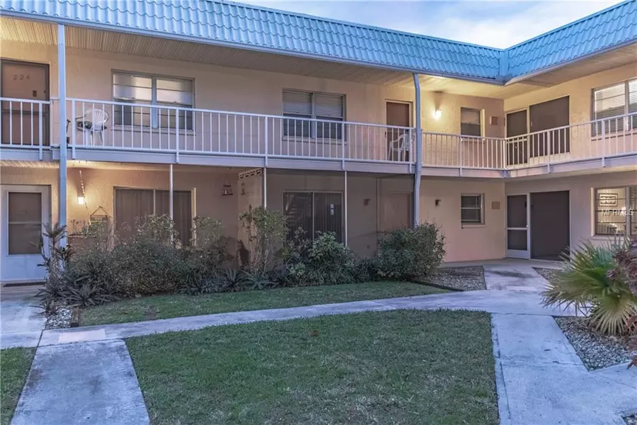 400 BASE AVE E #216, Venice, FL 34285