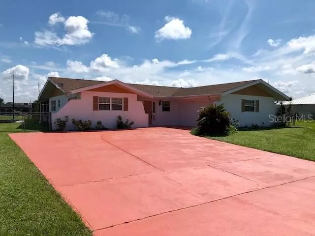 128 PECKHAM ST SE, Port Charlotte, FL 33952