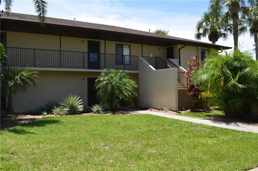 Punta Gorda, FL 33980,4072 OAKVIEW DR #C5