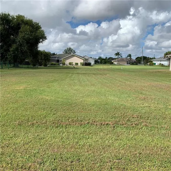 429 LONDRINA DR, Punta Gorda, FL 33983