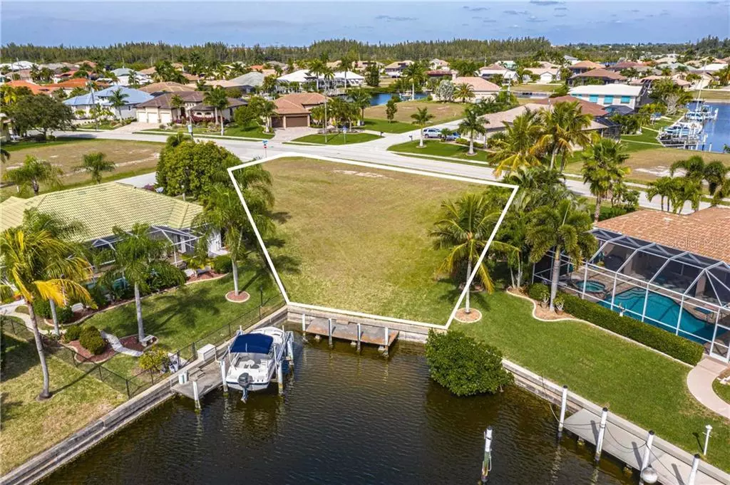 Punta Gorda, FL 33950,1323 PENGUIN CT