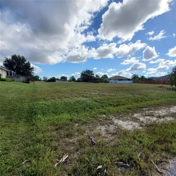 2126 NW 14TH LN, Cape Coral, FL 33993