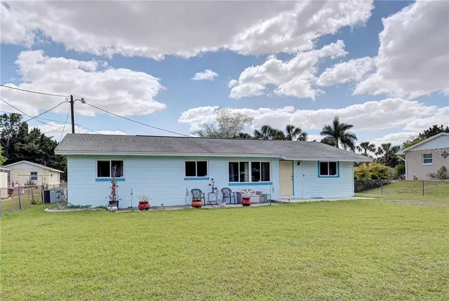 2305 MARK AVE, Punta Gorda, FL 33950