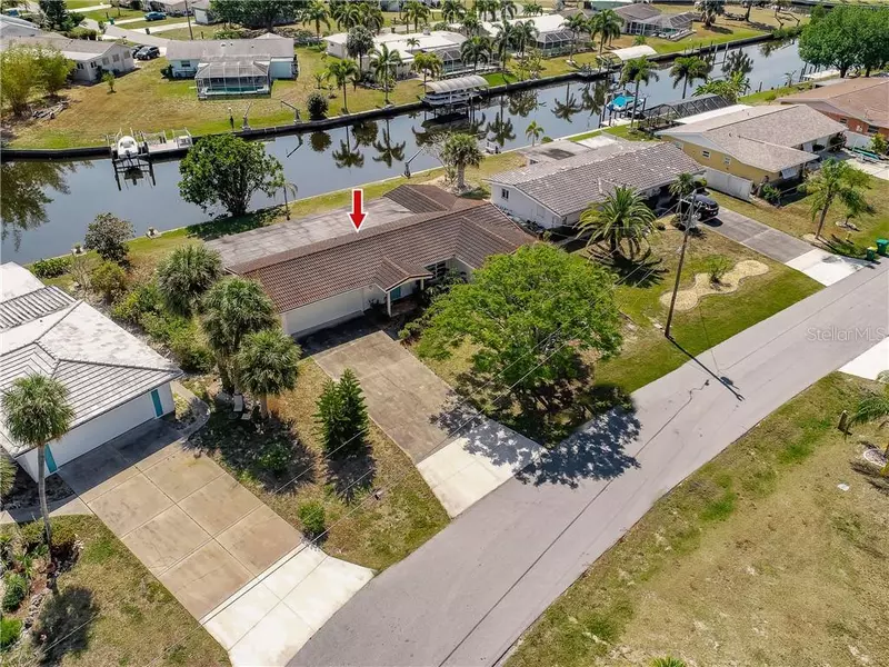 195 CARLISLE AVE NW, Port Charlotte, FL 33952