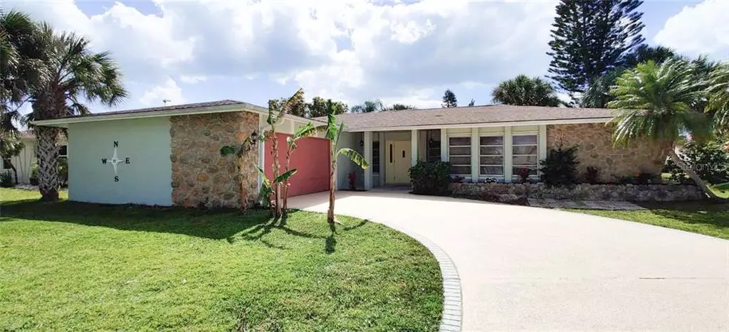 Rotonda West, FL 33947,77 ROTONDA CIR