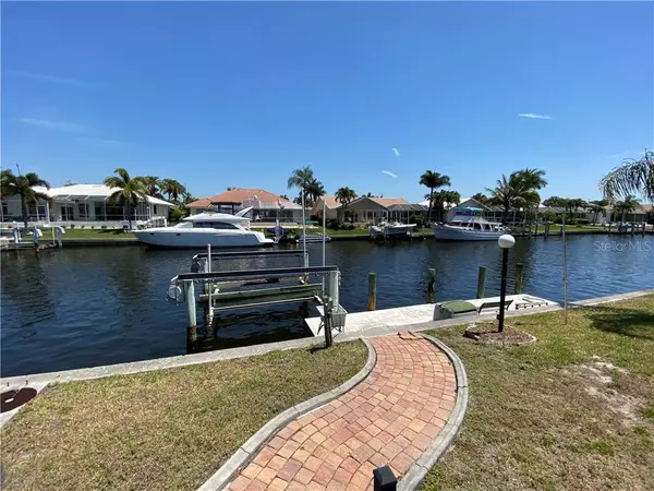 Punta Gorda, FL 33950,214 COLONY POINT DR