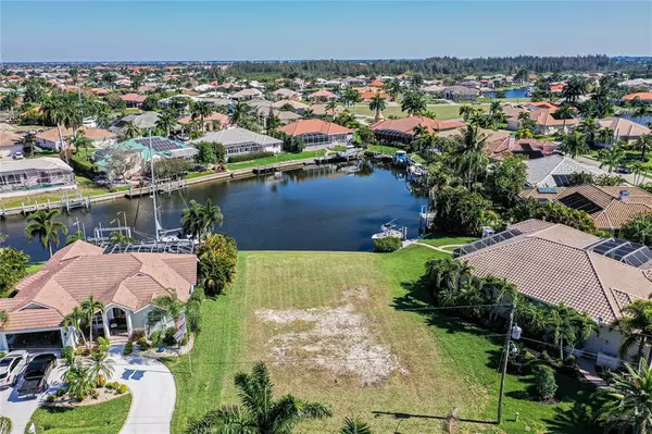 Punta Gorda, FL 33950,1406 KITTIWAKE DR