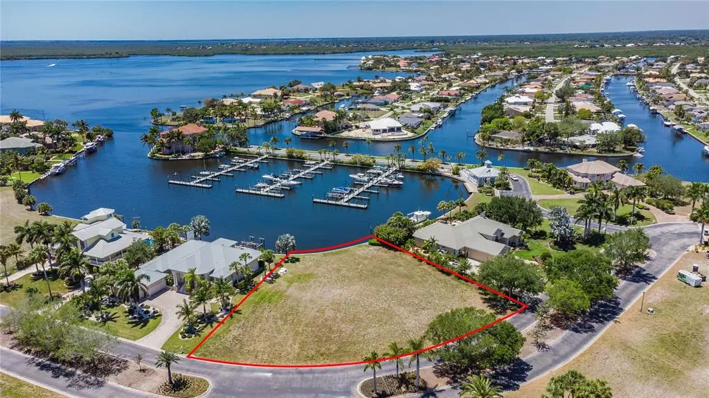 4441 GRASSY POINT BLVD, Port Charlotte, FL 33952