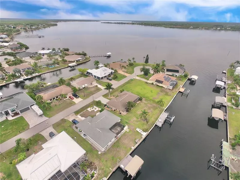 5202 FORBES TER, Port Charlotte, FL 33981