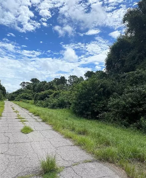 KAMAIN RD, North Port, FL 34288