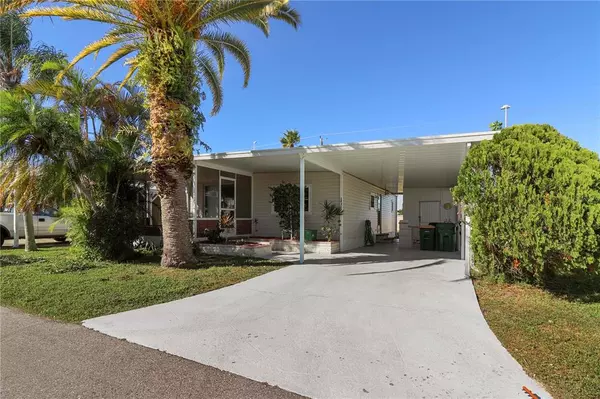 2100 KINGS HWY #342 Queens Ct, Port Charlotte, FL 33980