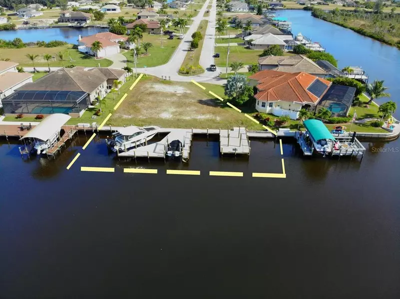 1600 NW 44TH AVE, Cape Coral, FL 33993