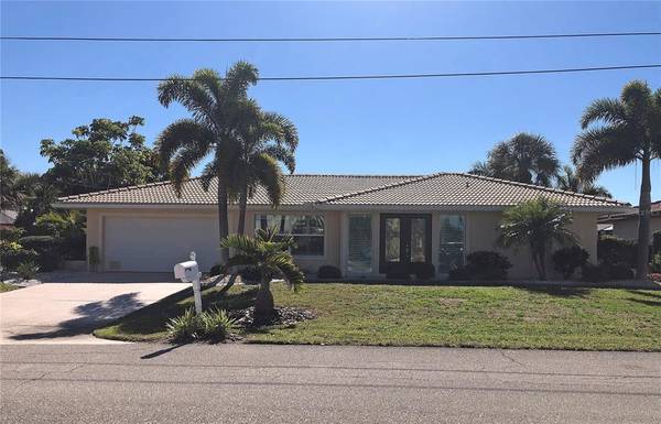 2135 BAYVIEW RD, Punta Gorda, FL 33950