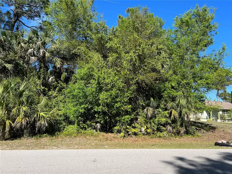 COVER LN, North Port, FL 34286